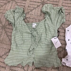 💜Japna crop Top size M